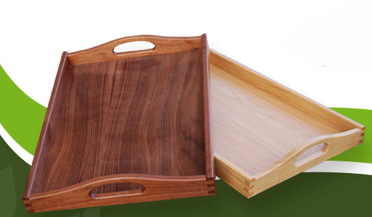 nuss_eiche Tablett Massivholz lackiert