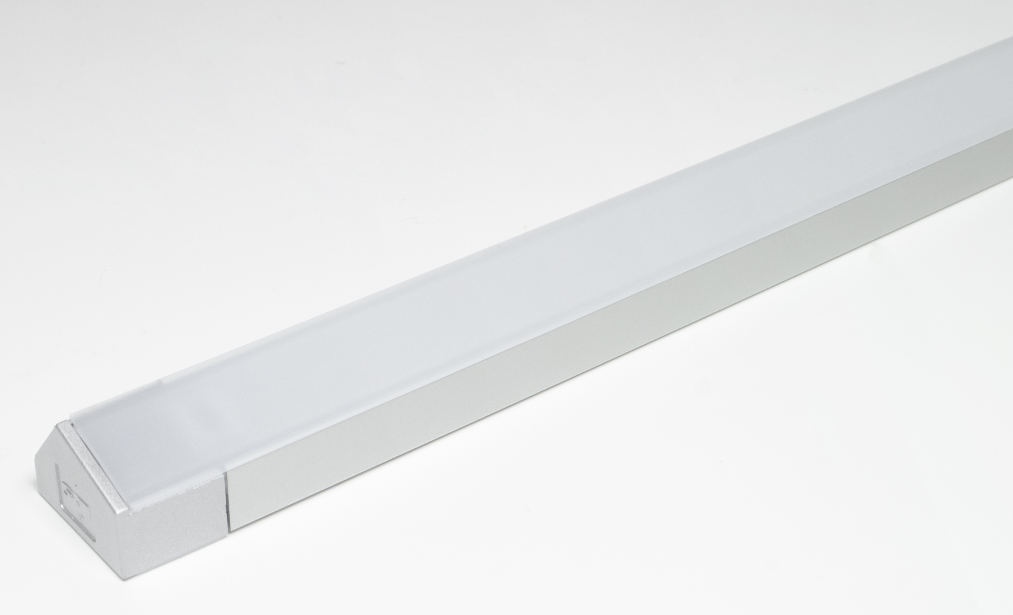 2000306_2000312_2000315_Profil_Porto3_HG Porto 3