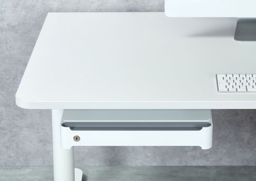 Schublade-links-mit-Distanzteilen