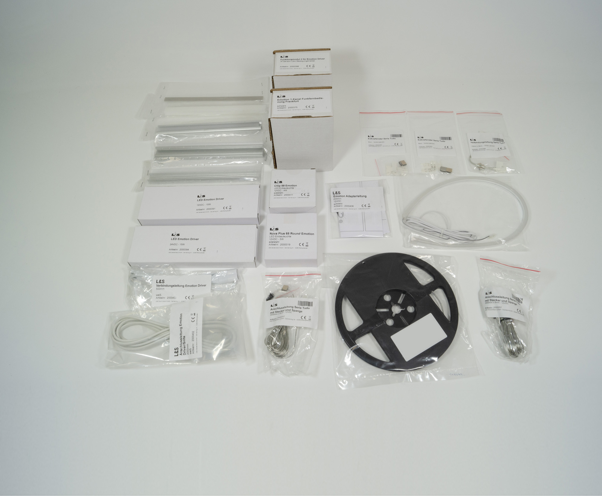 PIC_2000999_Musterkollektion-Handelsware_Leuchtenset Musterset Steuerung/ Leuchten/ LED-Bänder