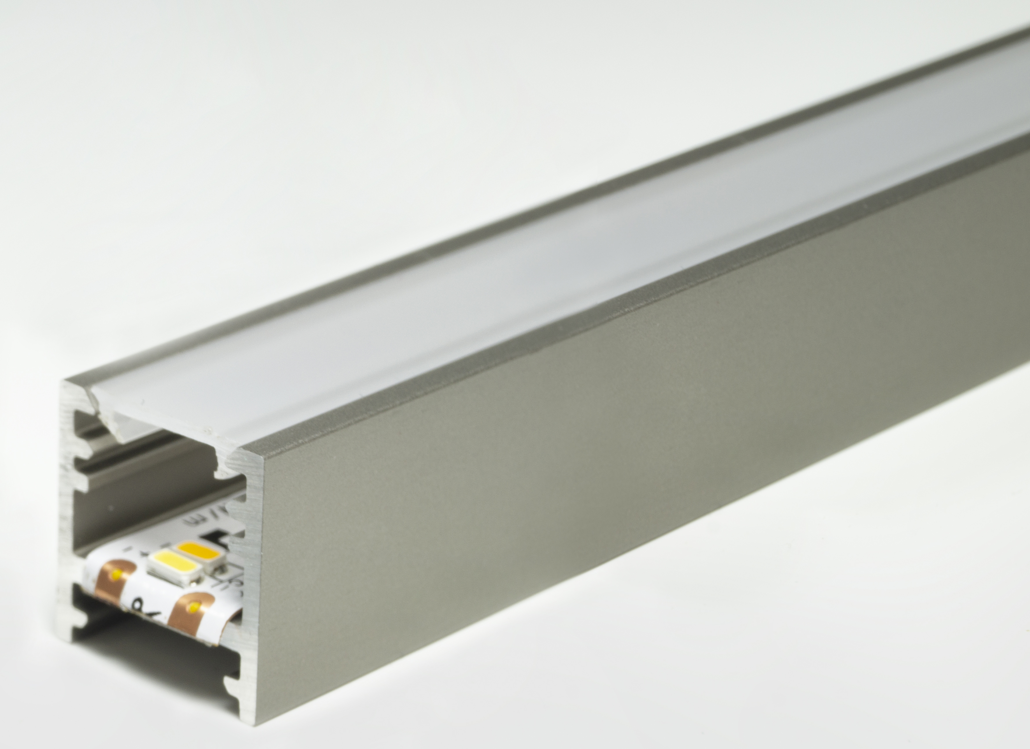 2000324_Profil_Bali_3_ohne_Endkappe Bali (Artikelnummer 2000329) + Abdeckprofil (Artikelnummer 2000324)